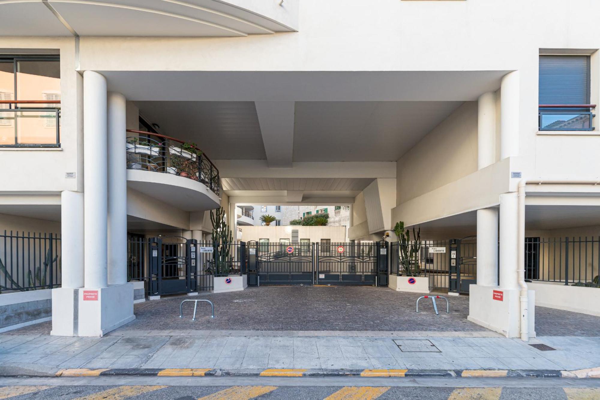 Nice 1 Bedroom Downtown Carre D'Or With Garage Exterior foto
